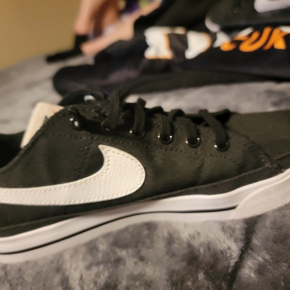 Nike Shoes - Nike canvas shoes